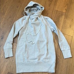 Tunic length sweatshirt